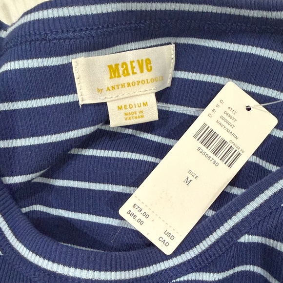 Maeve Striped Women's Top with Puff Sleeves and button details - Picture 4 of 7